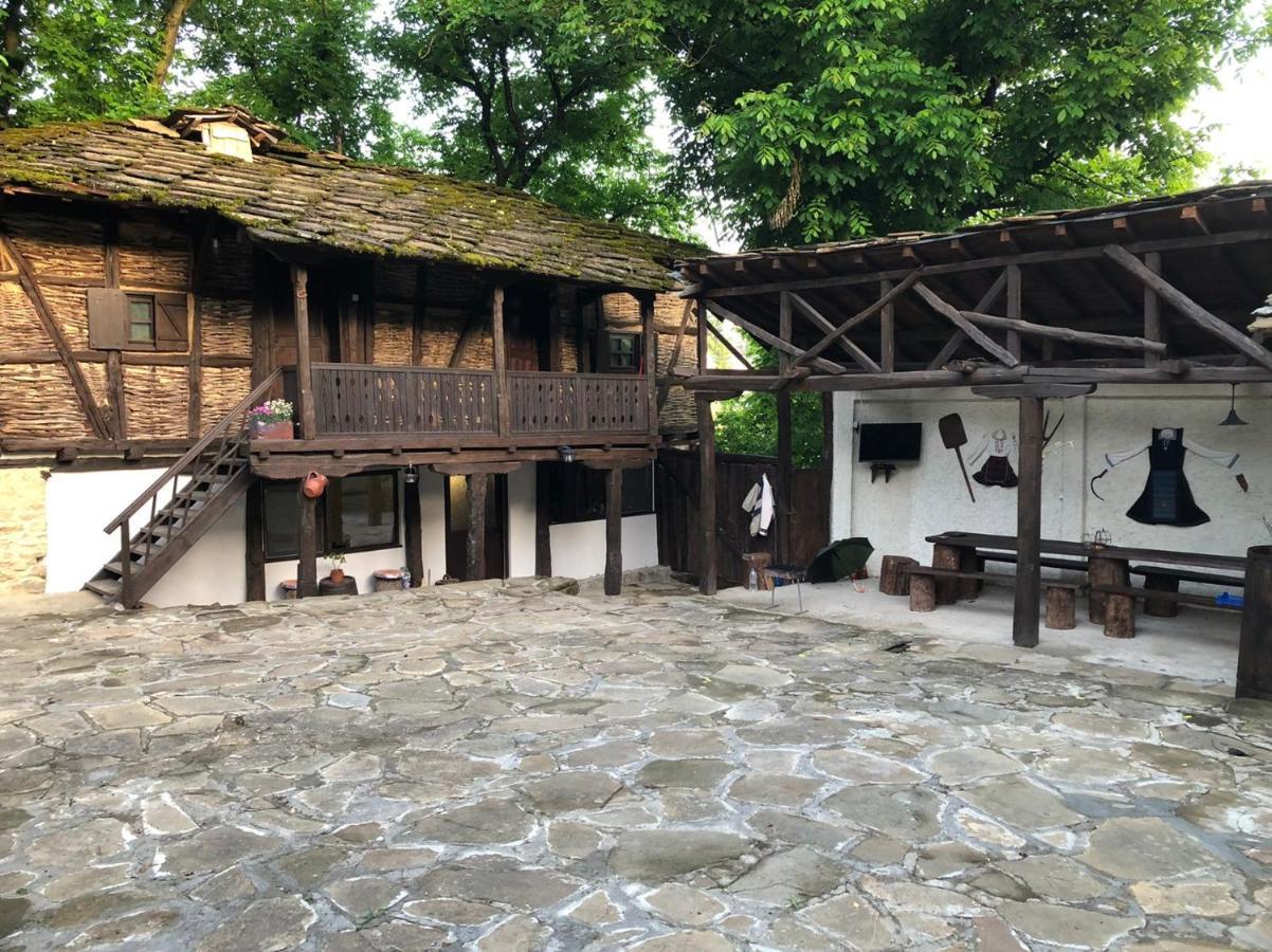 Etnographic Houses Dulbok Dol Экстерьер фото