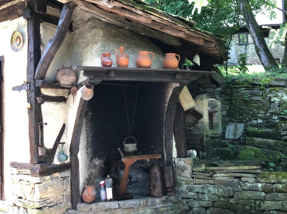 Etnographic Houses Dulbok Dol Экстерьер фото