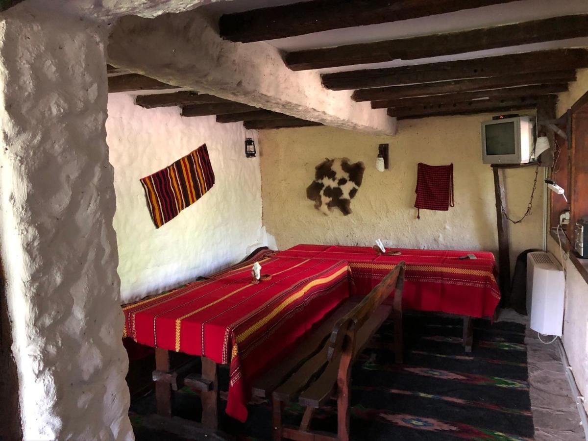 Etnographic Houses Dulbok Dol Экстерьер фото